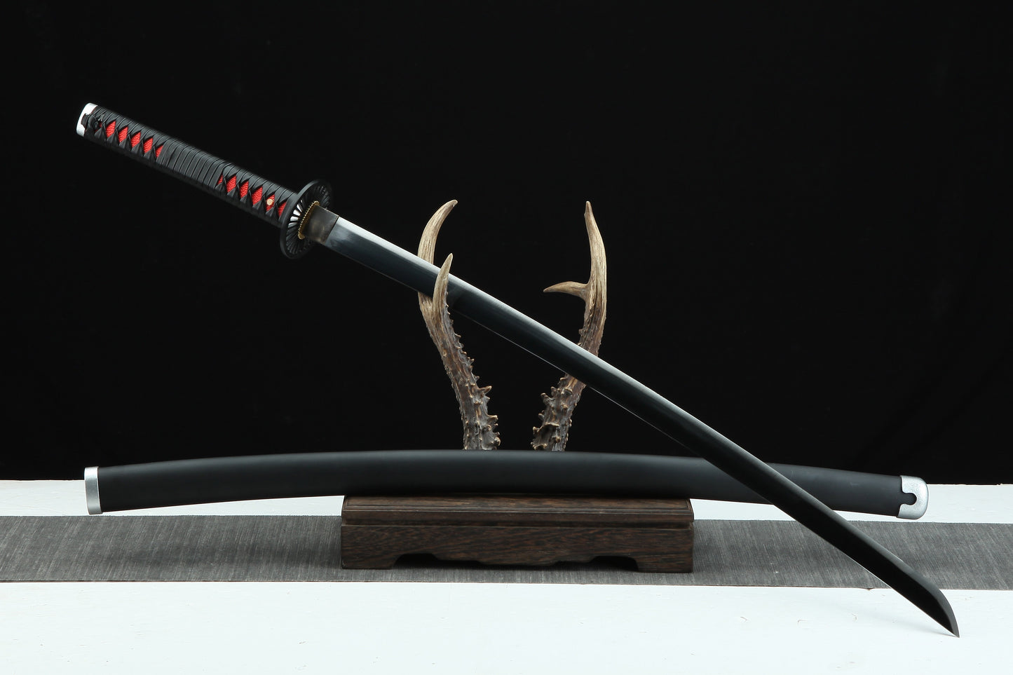 1:1 Replica Tanjiro Kamado Worn Katana | Demon Slayer Sword