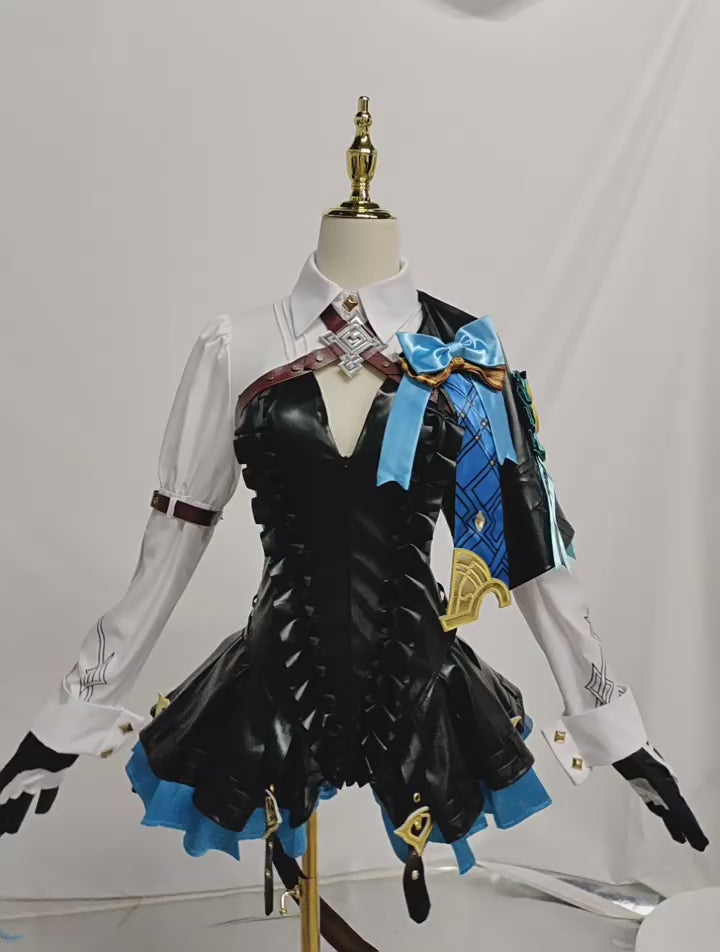 Genshin Impact Lynette Cosplay Costume – Gaming Outfit – video 19 of 19